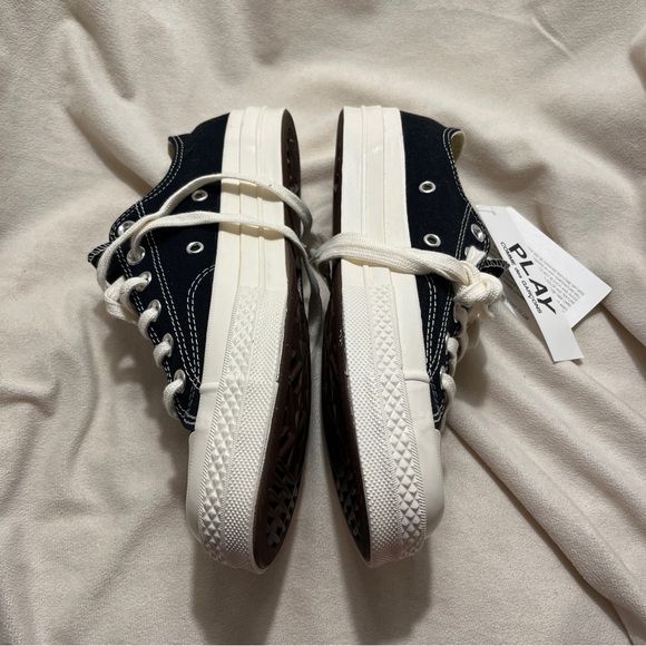 Comme Des Garcons Play Chuck 70 Low-Top Sneakers Size Womens 9 NWT - Picture 6 of 11